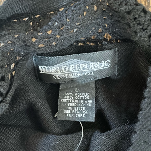 Women’s Black Top - Picture 4 of 7